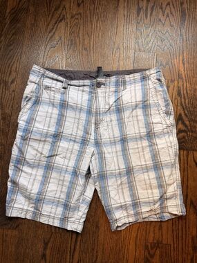 George Men’s Plaid Shorts in White, Blue, and Gray